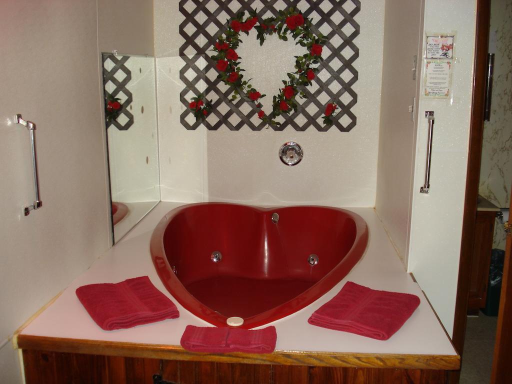 Cedar Grove Motel Алтуна Экстерьер фото