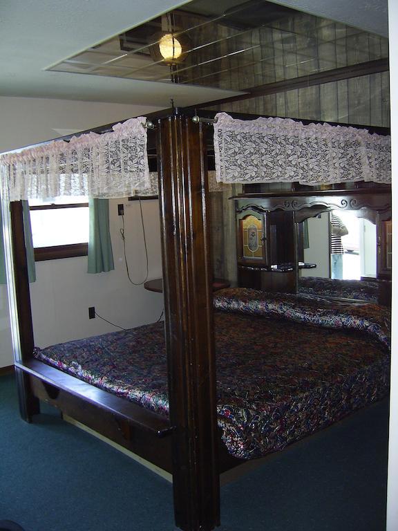 Cedar Grove Motel Алтуна Номер фото