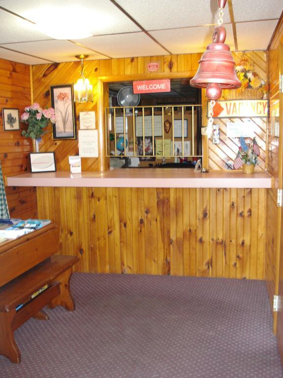 Cedar Grove Motel Алтуна Экстерьер фото